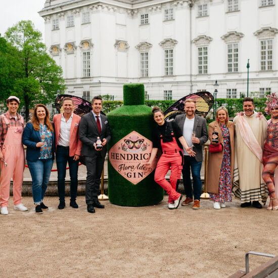 V.l.n.r.: Promotor, Promotor, EvaTsoneva (WG&S), Florian Czink (Top Spirit), Eugen Lamprecht (Top Spirit), Kathi Schwaller (Top Spirit), Matt Billinghurst (WG&S), Elisa Pirker (Top Spirit), Promotor, Promotor