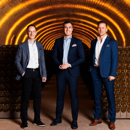 Die Gruppe Schlumberger Unternehmensleitung in den Kellerwelten