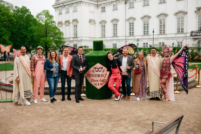 V.l.n.r.: Promotor, Promotor, EvaTsoneva (WG&S), Florian Czink (Top Spirit), Eugen Lamprecht (Top Spirit), Kathi Schwaller (Top Spirit), Matt Billinghurst (WG&S), Elisa Pirker (Top Spirit), Promotor, Promotor