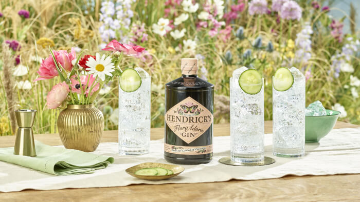 Hendrick's Gin Tonic mit Flora Adora