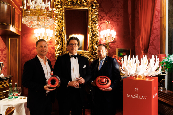 Florian Czink, Matthias Winkler (Hotel Sacher) und Markus Braun
